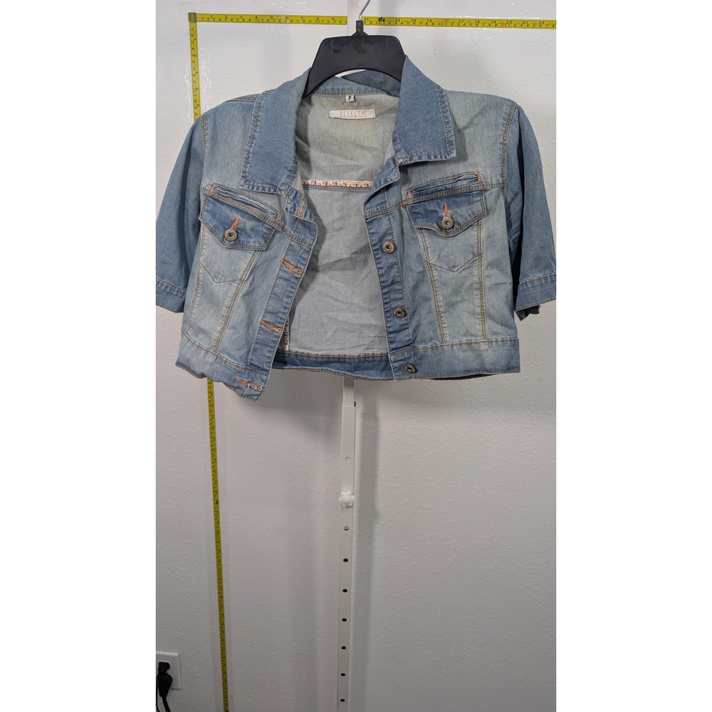 Eclectic Rio de Janeiro Light Wash Cropped Denim Jacket Short Sleeve Womens P